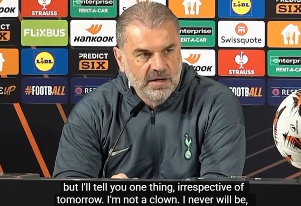 Is it a clown to lose to Manchester United? Aobo angrily retorted to reporters: I m not a clown, I really don t know how to answer you