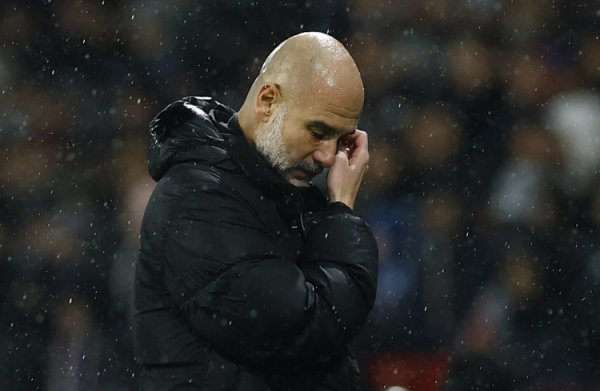 TA: Guardiola will reorganize his coaching team as three key assistants will leave