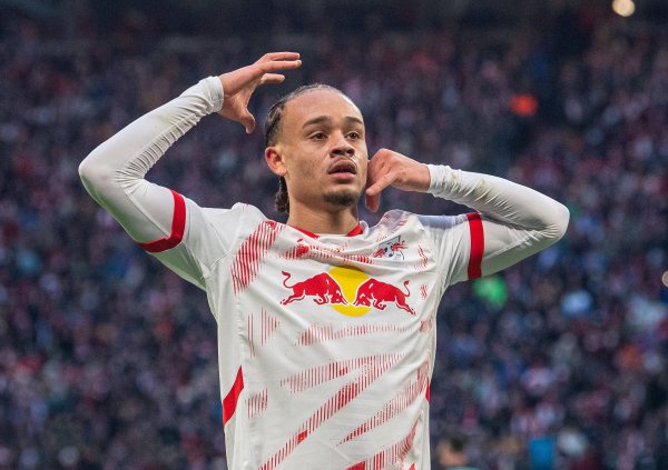 ESPN: Chelsea is speeding up its pursuit of Simmons, with Leipzig priced at over 60 million euros