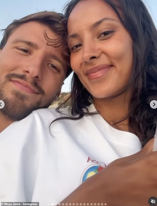 Ruben Dias  girlfriend posted a photo of the two: the balance between work and entertainment