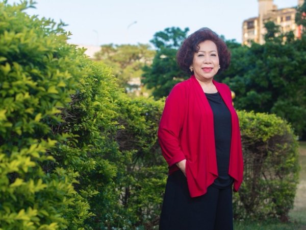 My husband passed away unexpectedly, and Huang Yueyu became a single mother. 
