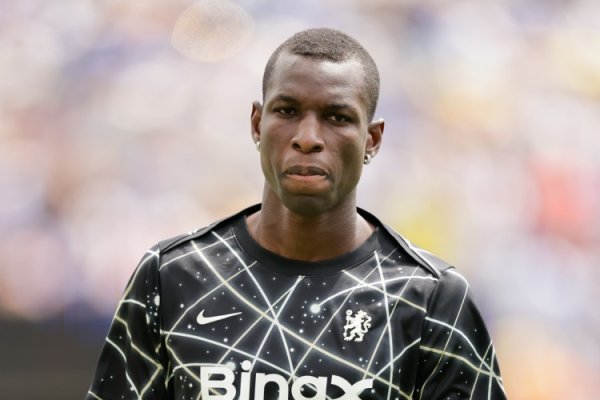 it s over! Desky Sky: Jackson s trade at Bayern fell 100% off, players will return to England