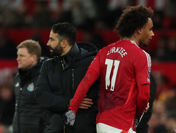 The Sun: Worried about injuries + Africa Cup of Nations, Manchester United is preparing to prevent Menu and Zirkzee from leaving the team in the winter window