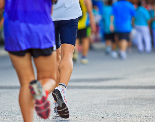 Super jogging regulates Qi and blood and massages 2 acupoints to help you sleep better