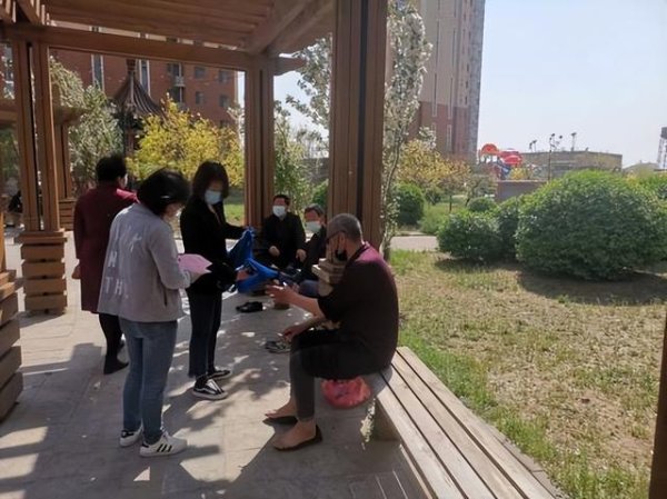 Huaxinli Community in Hangu Subdistrict launched the “Civilized Dog Raising Starts with Me” publicity campaign